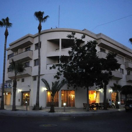 Elysso Hotel Larnaka Exterior foto